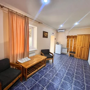 4-х местный с террасой